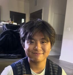 Danielle Van's avatar