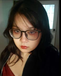 Lena Tran's avatar